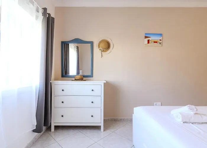 #344 Edificio Marina Sol By Holidays * Branqueira